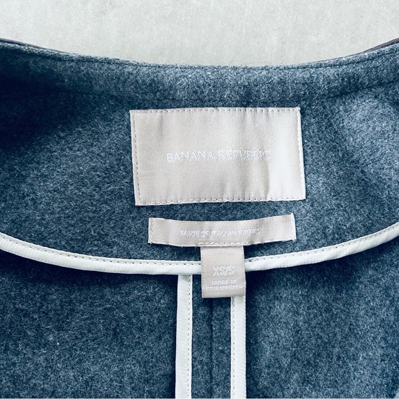 Banana Republic wool cape - Picture 5 of 10